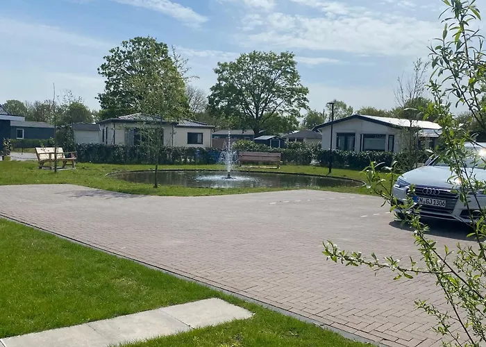 Ferienhaus Luxchalet #Vaju Lathum# Am See, Strand, Pool, Nationalpark