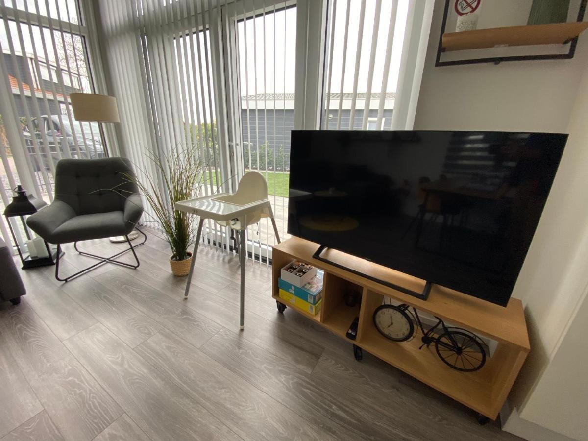 Luxchalet #vaju Lathum# Am See, Strand, Pool, Nationalpark * Lathum